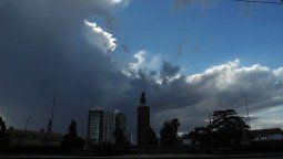 sigue el alerta amarilla por tormentas fuertes para rio cuarto: este lunes llega el frio