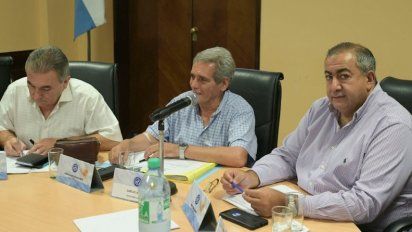 El Gobierno le propuso a la CGT habilitar aumentos de hasta el 5%