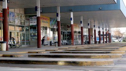Transporte: sin acuerdo, hay paro de colectivos por 24 horas