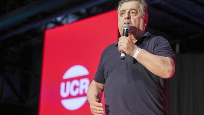 Con la carrera lanzada en la provincia, Negri hará un acto