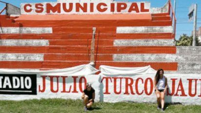 El estadio de Municipal ahora se llama “Julio Turco Jaule”