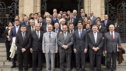 Los gobernadores apoyan a Macri pero con advertencias sobre el FMI