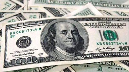 En una disparada minuto a minuto, el dólar blue tocó los $318 y cerró a $317