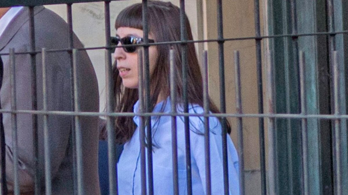 Florencia Kirchner pidió extender su estadía en Cuba hasta lograr el alta