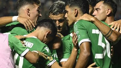 Con un doblete de Nasif, Banfield goleó a Newell's por el Torneo Apertura