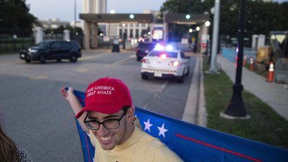 Trump dijo a través de un video que está