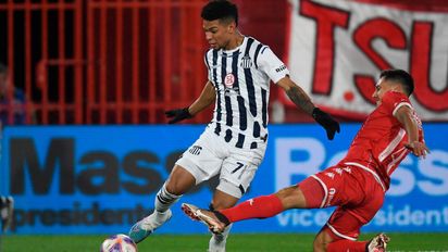 Talleres venció a Huracán y River deberá esperar para festejar