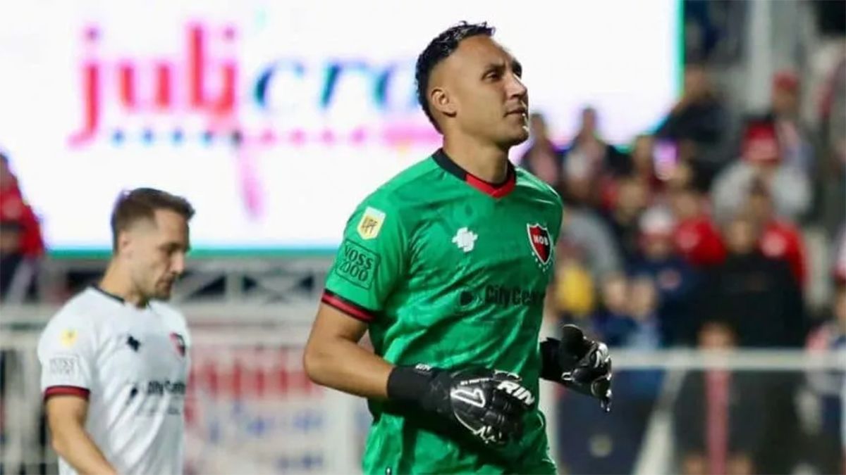 Keylor Navas, de estelar actuación ante Unión en el arco de Newells.