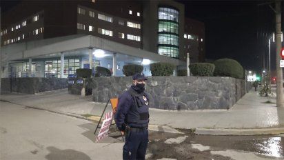 Estaba internado por Covid y murió al arrojarse del cuarto piso del Hospital