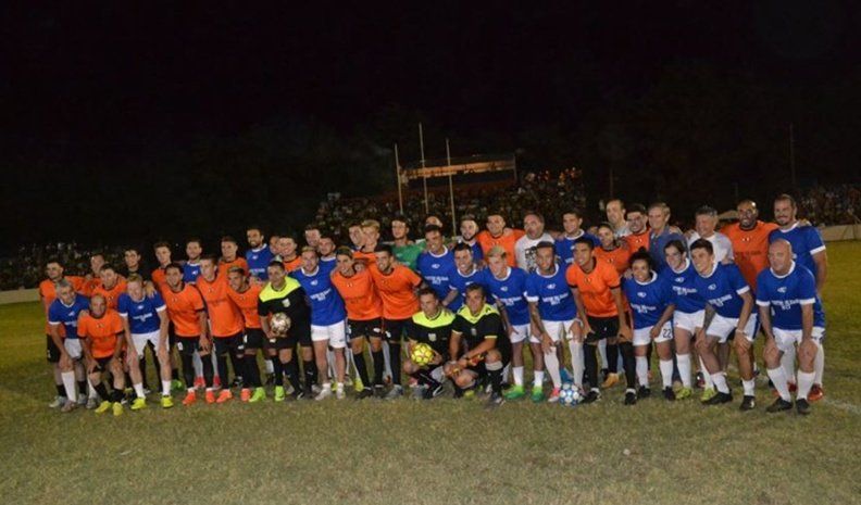 La imagen final con todos los protagonistas del evento