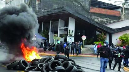 Crece la protesta de policías en Misiones: se sumaron médicos y docentes al reclamo salarial