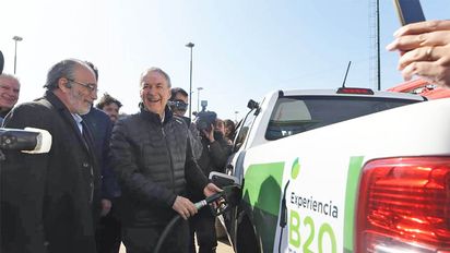 Schiaretti anunció el pase de 600 vehículos al biodiésel y pidió subir el corte al 20%