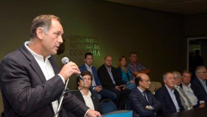 Con $ 320 millones, la Provincia lanza pavimento de caminos rurales