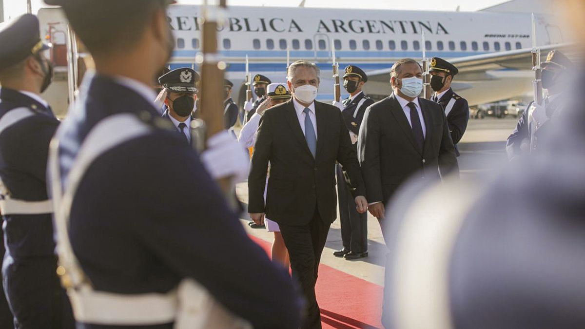 Fernández llegó a Chile para participar de la asunción de Boric.