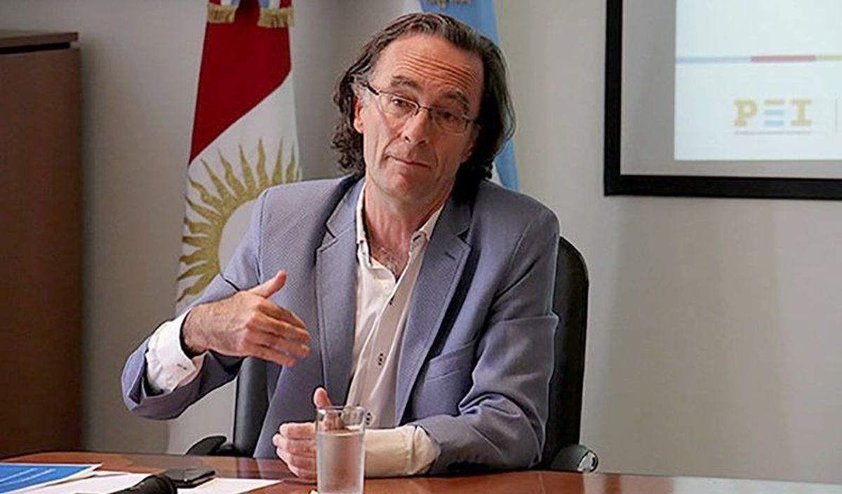 El ministro de Finanzas Osvaldo Giordano pidió avanzar en reformas.