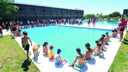 El Trinitarios inauguró pileta y escuela de verano y de natación