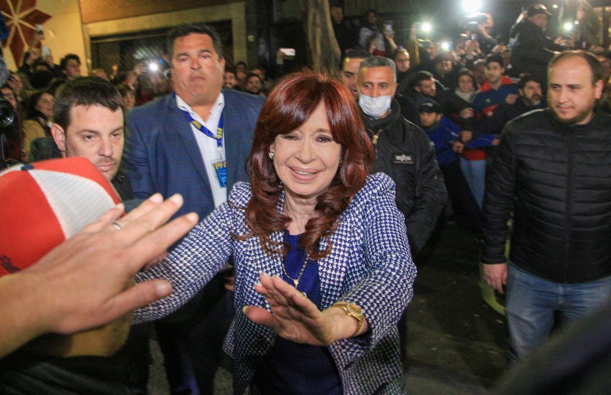 Cristina Kirchner reaparece en Pilar y ya prepara un acto por el Día de la Militancia