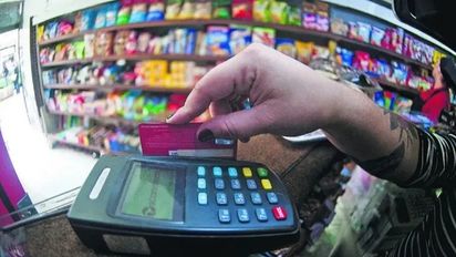 Las ventas se recuperaron 3% en octubre por devolución del IVA
