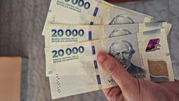 el gobierno impulsa un salario minimo de mas de $?1.000.000