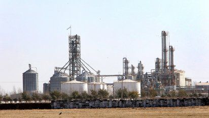 Córdoba empuja por una nueva ley de biocombustibles y enfrenta al lobby petrolero