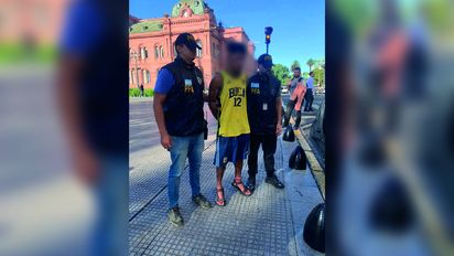 Un hombre intentó ingresar a Casa Rosada armado con un machete: 