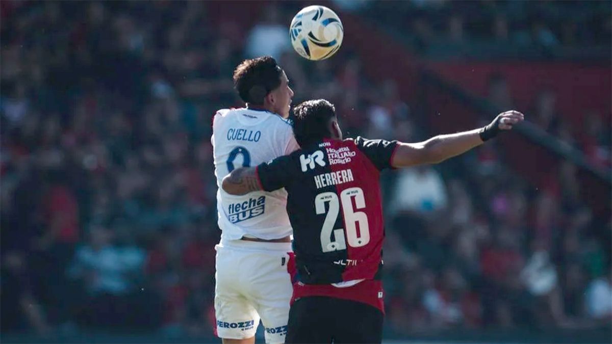 Newell´s y San Lorenzo empataron 0-0 en Rosario por la 14ª fecha del Apertura