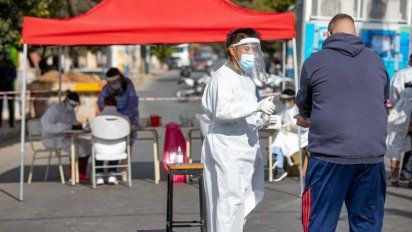 Reportaron 9.695 nuevos casos y 177 muertes por coronavirus en todo el país: los contagios se acercan a los dos millones