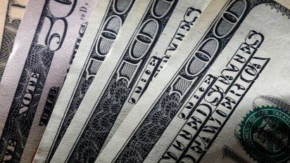 El dólar blue baja ocho pesos y cotiza en 187 pesos para la venta