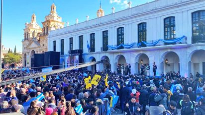 Los asistentes al acto de Milei manifestaron sus opiniones en Córdoba