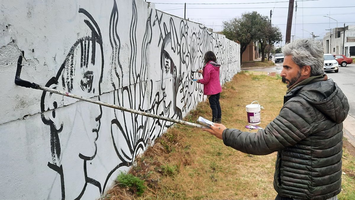 Esta semana comenzó a pintarse el mural