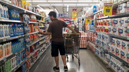  Una familia tipo necesitó en enero $56.459 para no caer en la pobreza