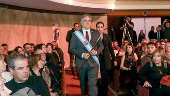 Provincia y Municipio pidieron unidad y diálogo en sendas veladas de gala