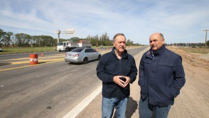 La Provincia presenta opciones para mejorar los caminos rurales