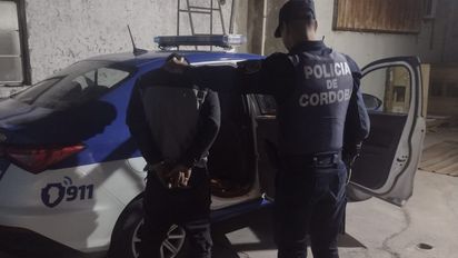 Fue detenido por golpear a su pareja en el rostro
