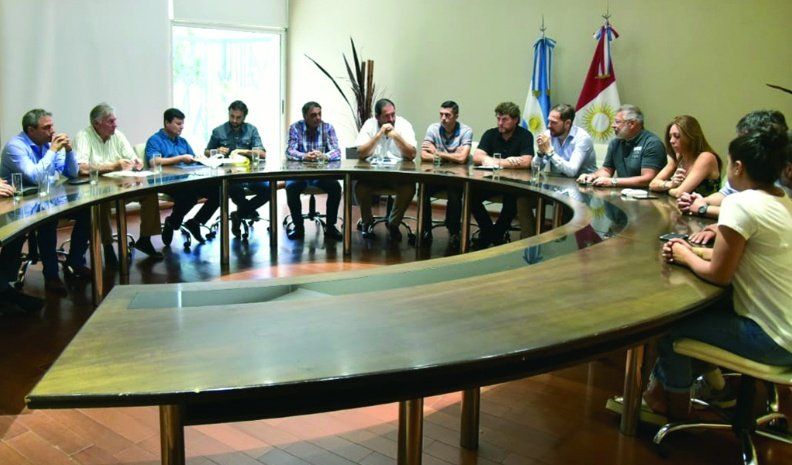 Gill recibió a los desarrollistas que construyen el predio de la ruta nacional 9.