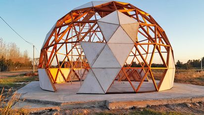 Un domo proyectado como vivienda en un sector en pleno desarrollo de Hernando