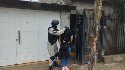 Cierran un punto de venta de drogas a metros de una escuela