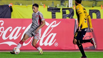 Estudiantes perdió en Bolivia con un polémico gol y complicó su futuro en la Libertadores