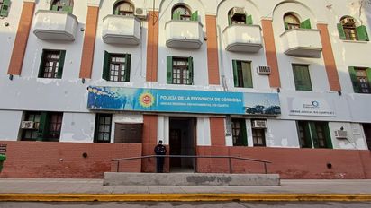 Cuatro detenidos por disparos de arma de fuego, violación de domicilio, amenazas y daño
