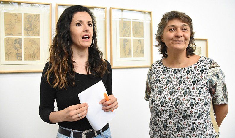 La directora del museo, Analía Godoy, junto a la coordinadora de las “jam” de dibujo, Lorena Salcedo.