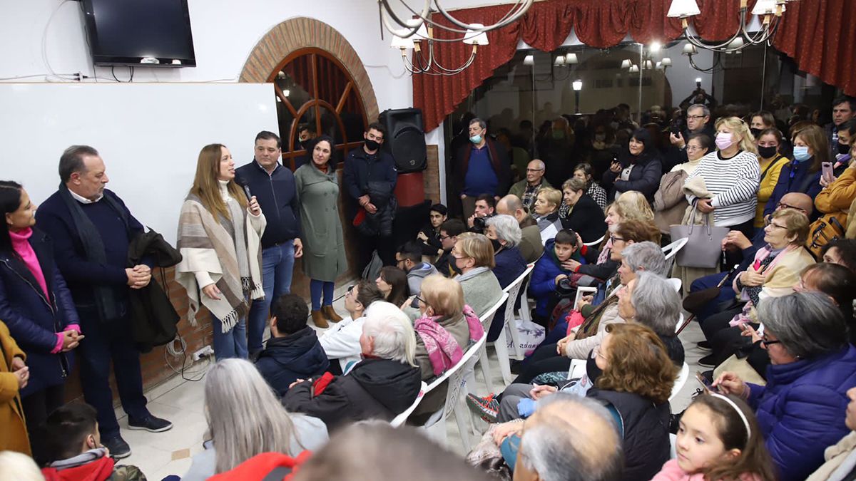 La exgobernadora de la provincia de Buenos Aires dialogó con militantes y simpatizantes del espacio en la sede del Pro de Villa María.