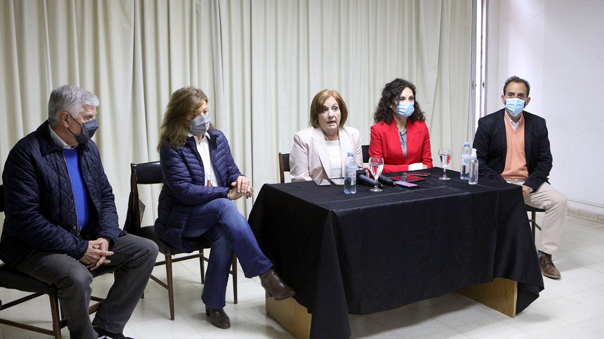 Vigo junto a Claudia Márquez