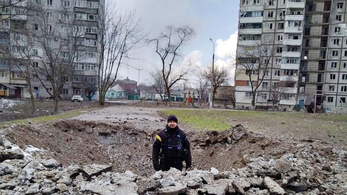 Bombardeos rusos en la ciudad de Mariupol afectaron una maternidad y oros objeticos civiles.