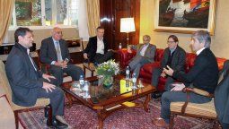 Caputo se reunió con banqueros y financistas