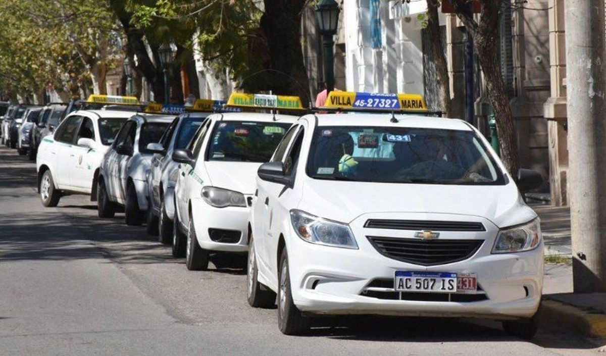 Los taxistas demandan una suba tarifaria urgente. En noviembre se dio el último aumento.