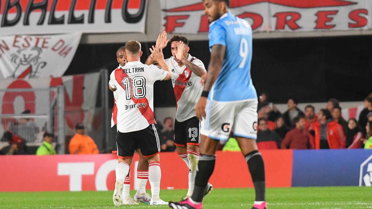 River empleó carácter para vencer al Cristal en una noche caliente de