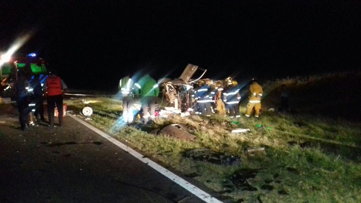 Choque entre un camión y una camioneta en ruta 7: cinco heridos