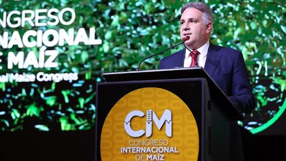 El gobernador criticó las retenciones: