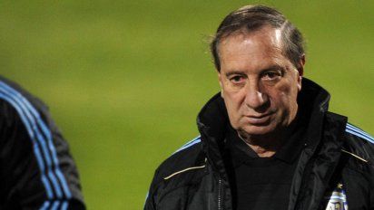 Carlos Salvador Bilardo Tiene Coronavirus Pero Esta Asintomatico