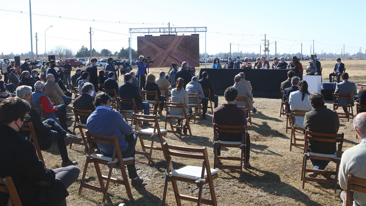 La Provincia entregó&nbsp; $2.100.000 para la ejecución de obras.